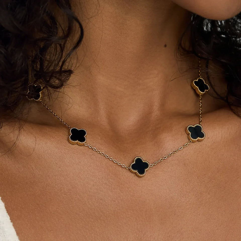 Collar de Trébol Negro